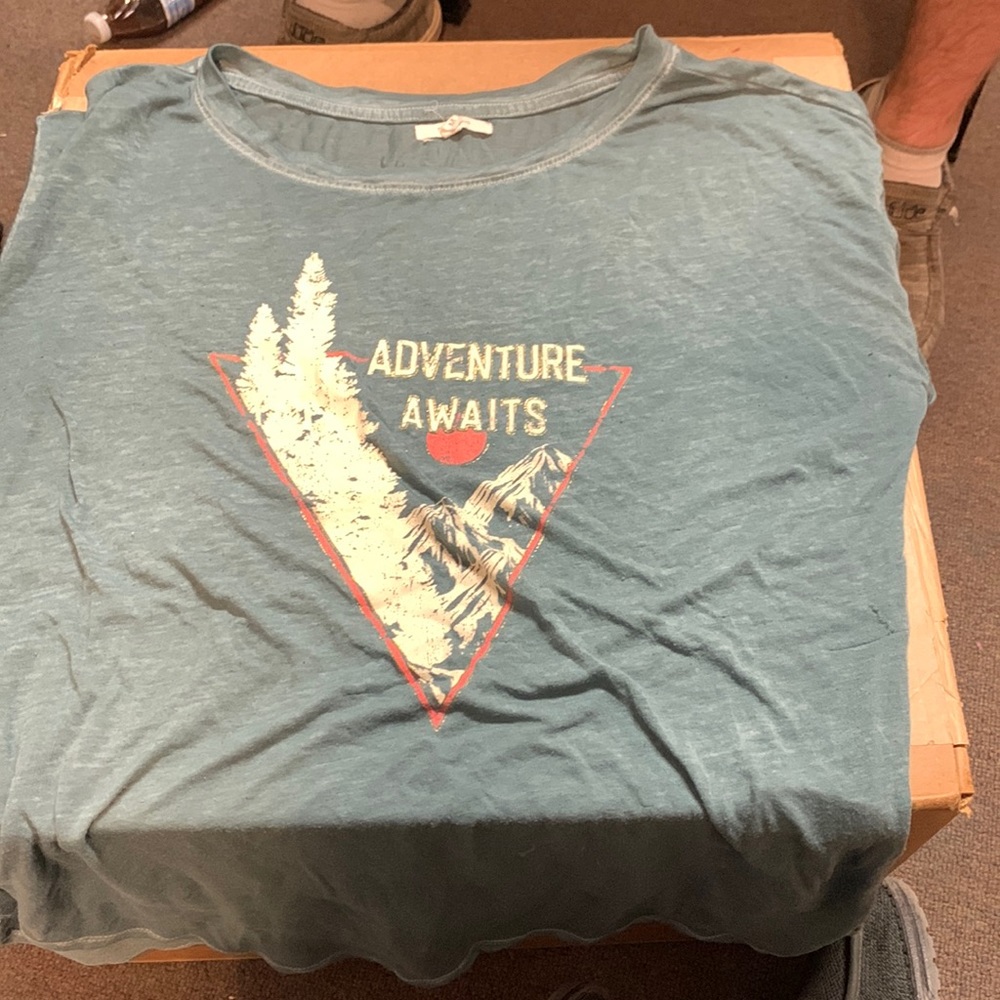Maurice’s tee shirt